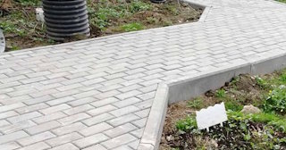 Профессиональная укладка брусчатки в Химках в октябре