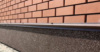 Облицовка цоколя керамогранитом в Химках в октябре