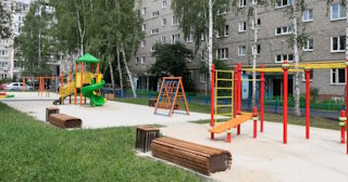 Благоустройство детской площадки во дворе от 1970 руб. в Химках