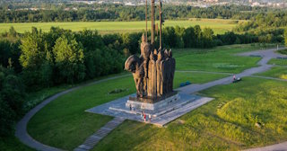 Благоустройство памятников в Химках от 933 руб. – компания ТротуарнаяПлитка